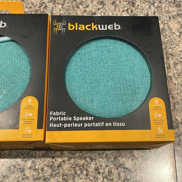 LOT OF 3 ! Blackweb Aqua Portable Fabric Speaker - Picture 3 of 4